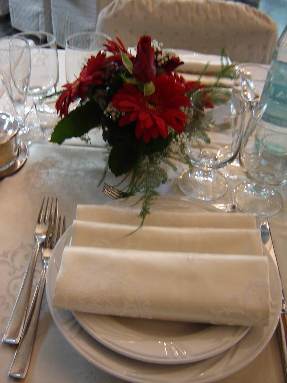 Ronta Hotel La Rosa מראה חיצוני תמונה