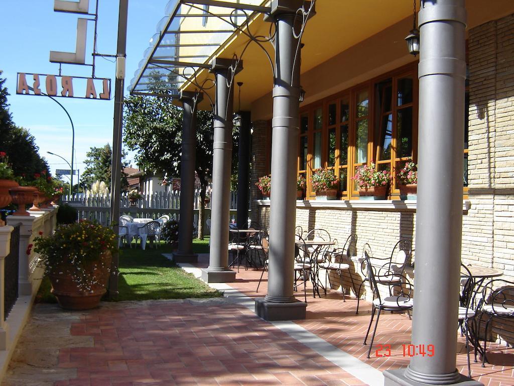 Ronta Hotel La Rosa מראה חיצוני תמונה
