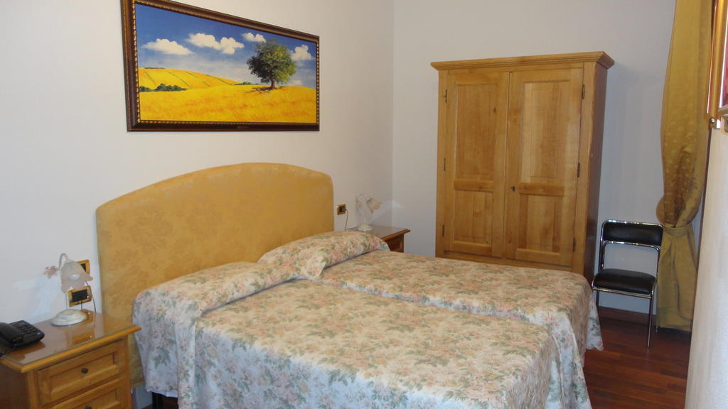 Ronta Hotel La Rosa חדר תמונה