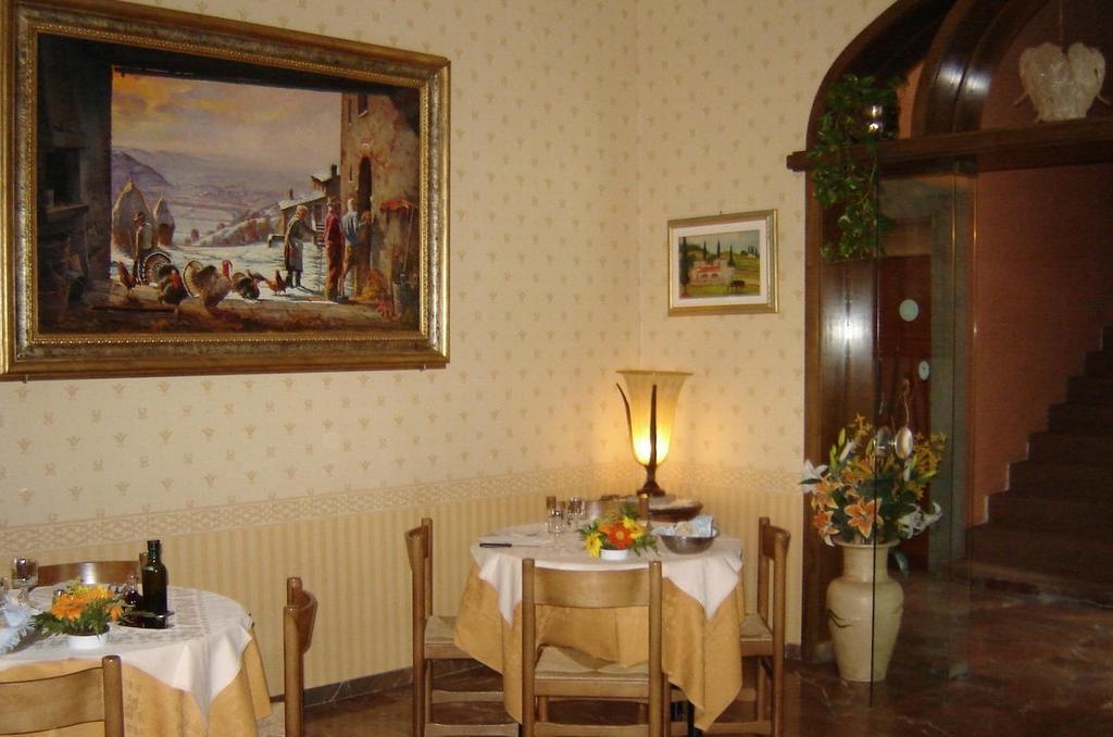 Ronta Hotel La Rosa מראה חיצוני תמונה