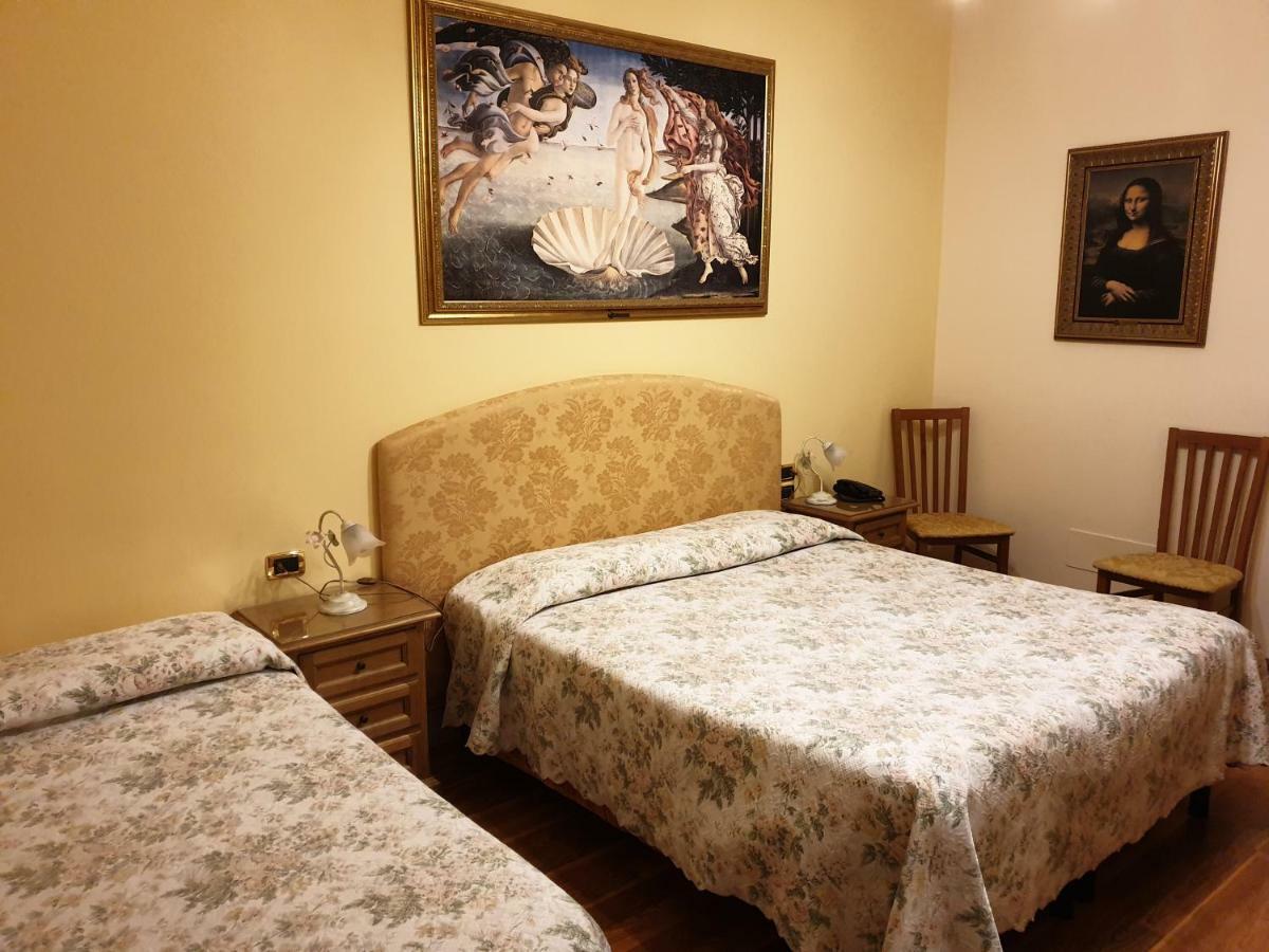 Ronta Hotel La Rosa מראה חיצוני תמונה